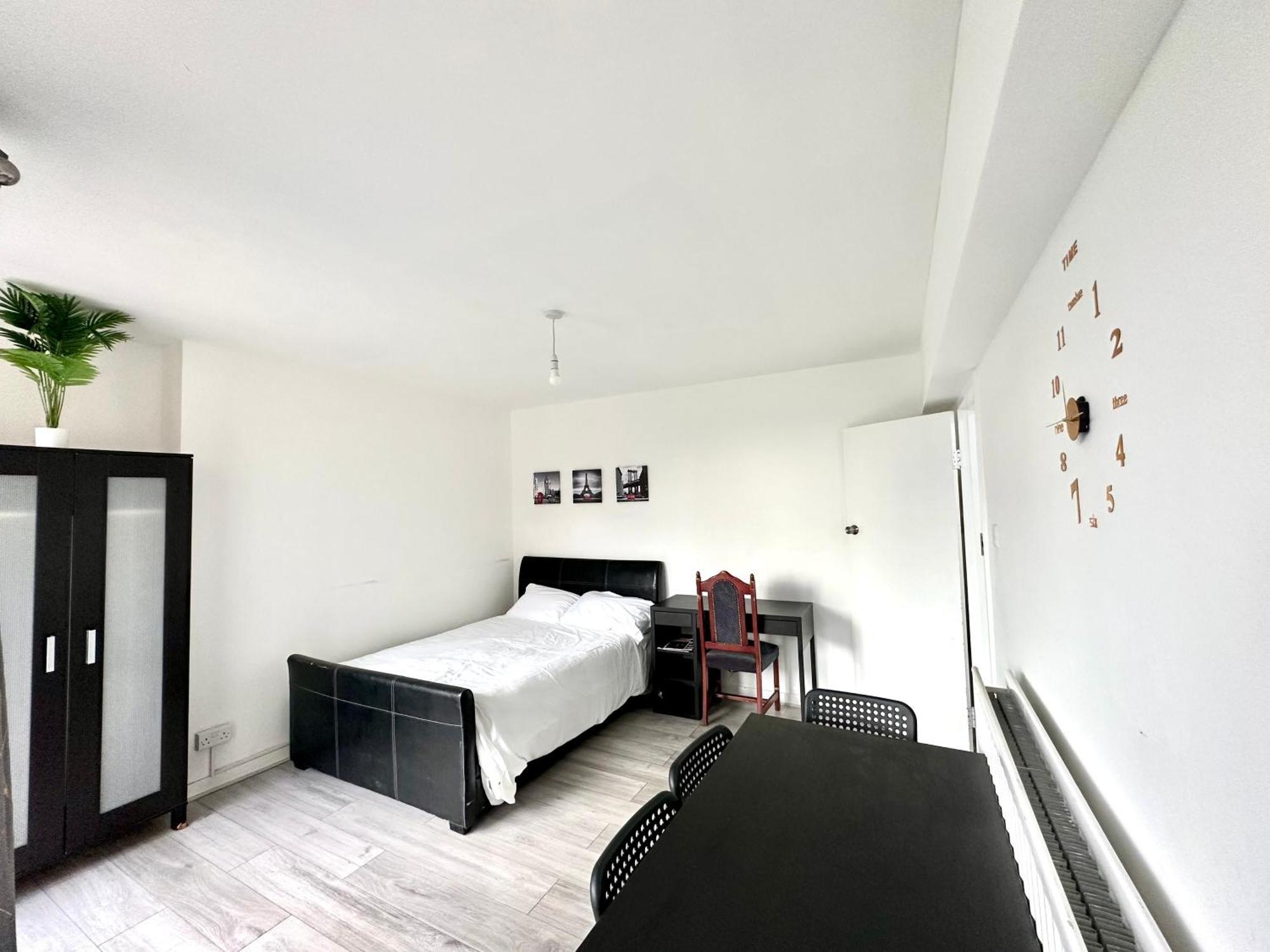 לונדון Fabulous 3 Bedroom Flat Sleeps 6 מראה חיצוני תמונה